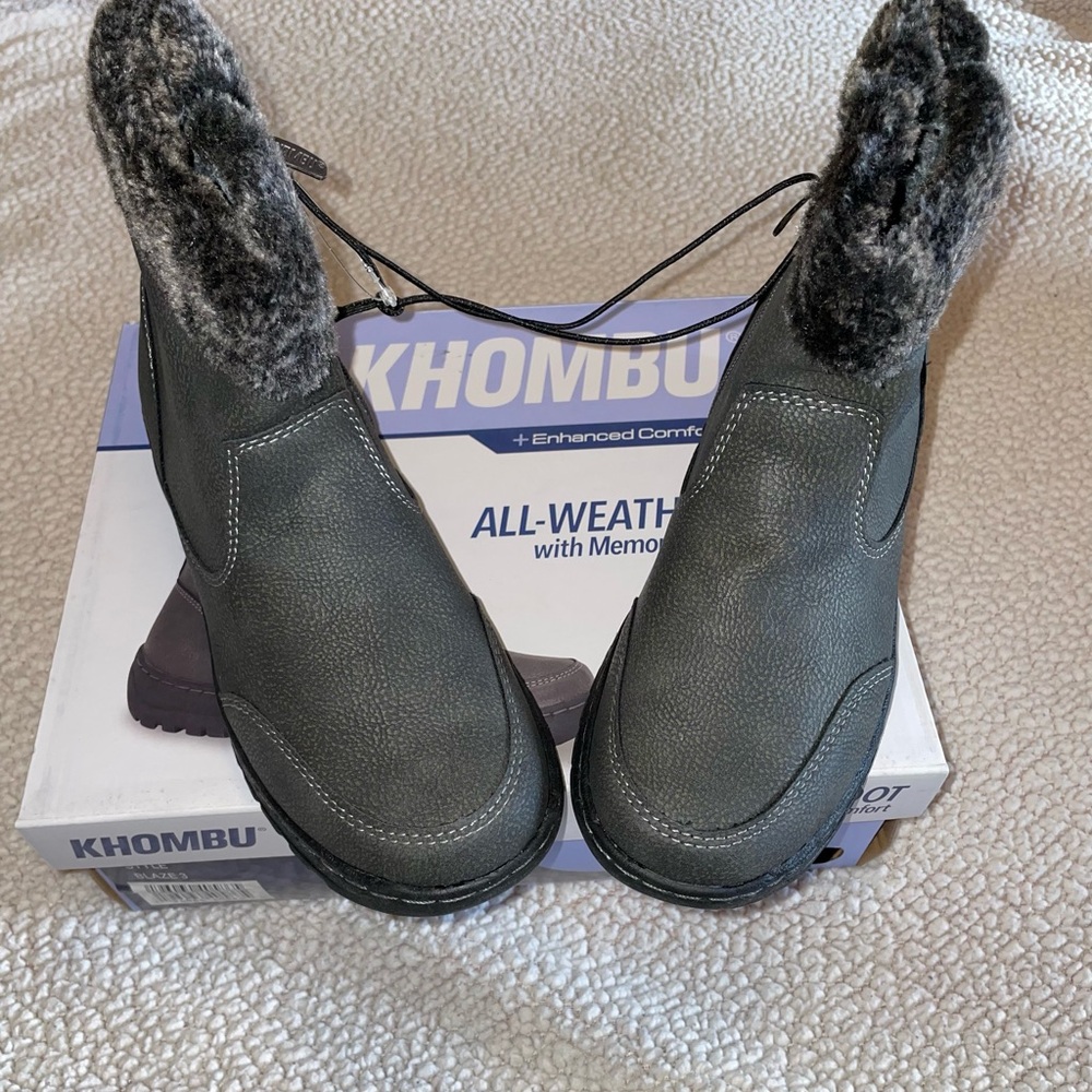 Khombu Charcoal Grey Winter Boots with Faux Fur. Size 7 - NEW